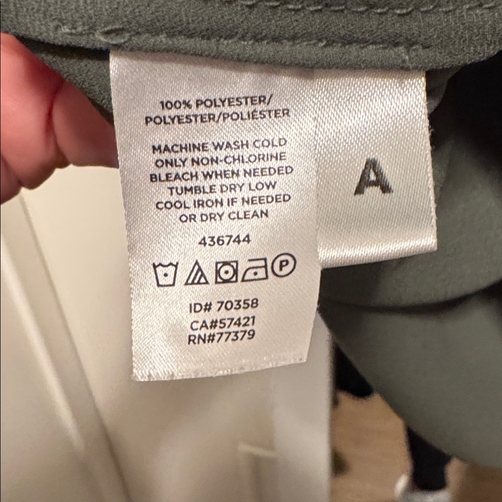 Ann Taylor Olive Green Camp - Picture 3 of 5